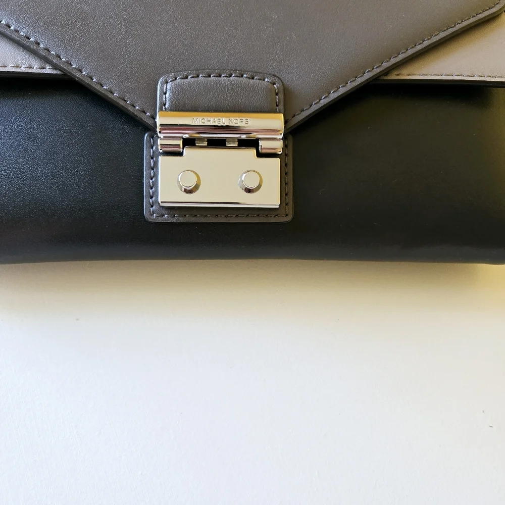 Michael Kors Sloan Tri Colored Leather Chain Large Envelope Wallet Crossbody